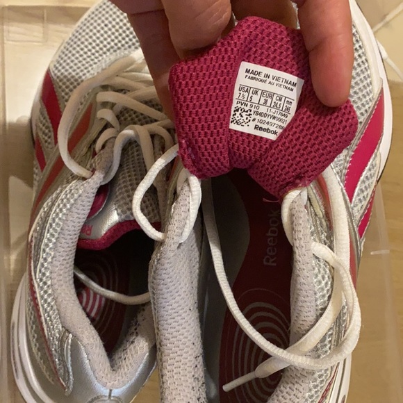 Reebok Running Shoes - Picture 4 of 4
